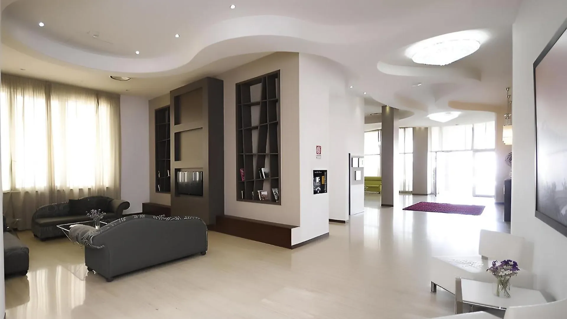 Sunrise Hotel Casoria