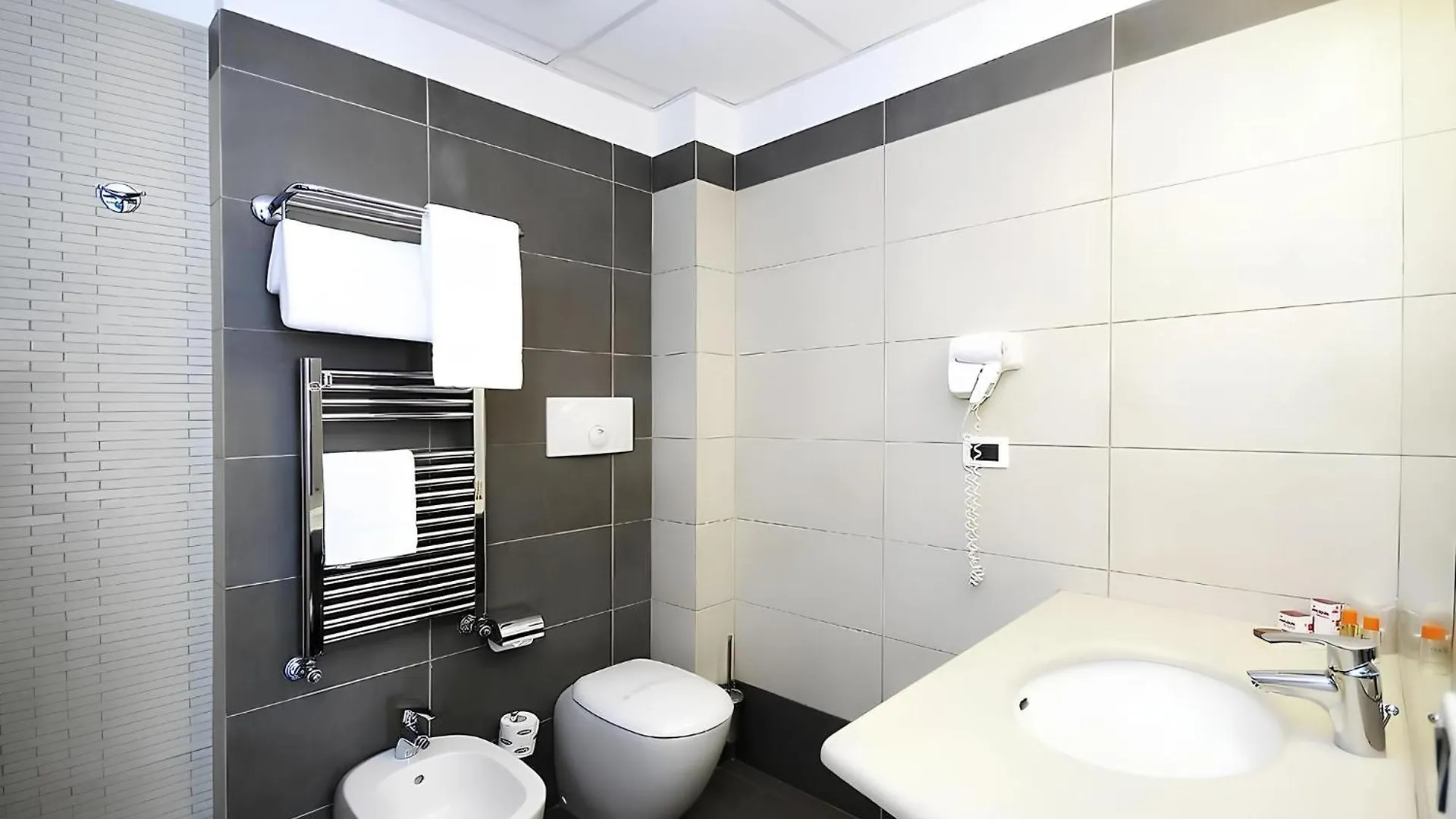 Sunrise Hotel Casoria