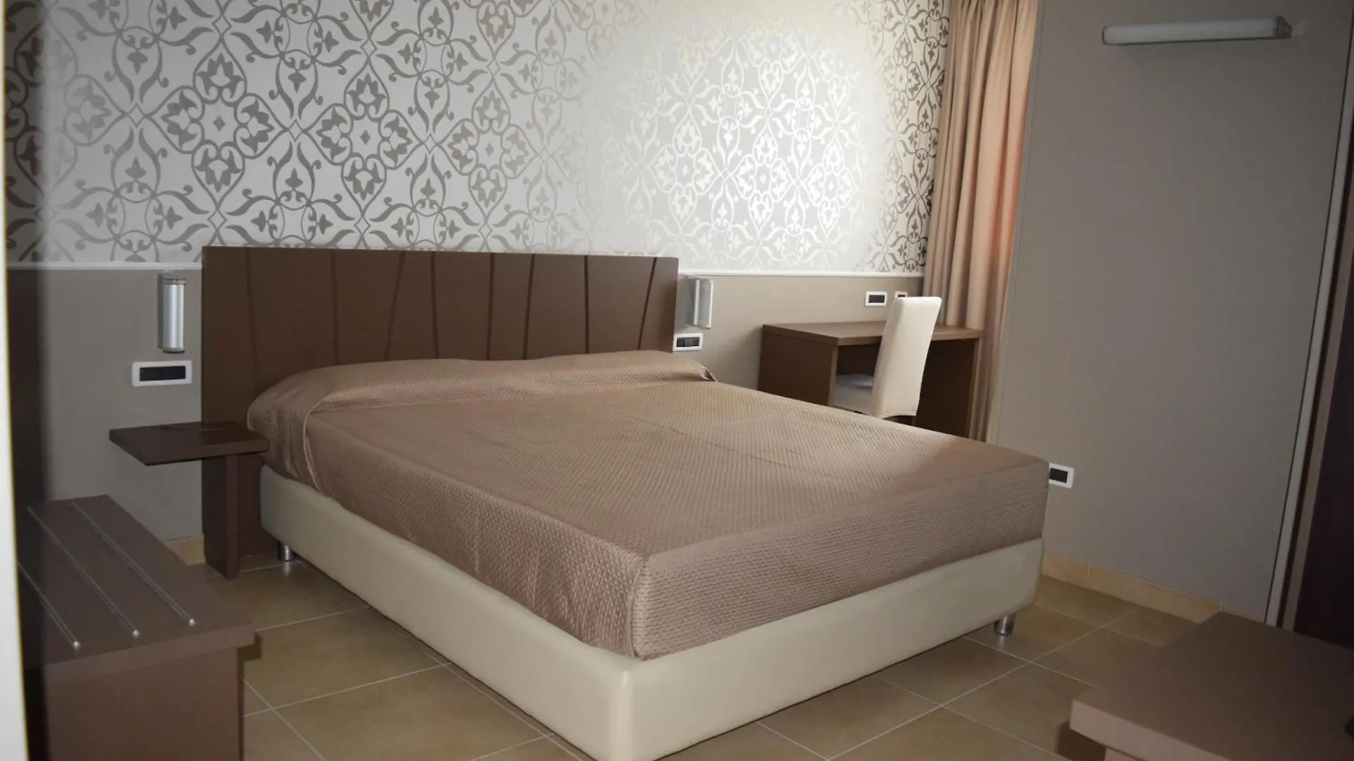 Sunrise Hotel Casoria Italy